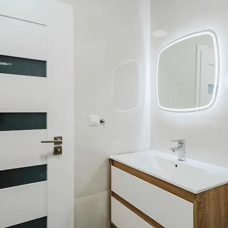 Apartmán Blueground 3 Furnished Zizkov Tower Prg-34 *