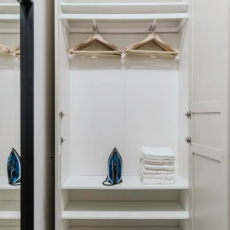 Apartmán Blueground 3 Furnished Zizkov Tower Prg-34 *