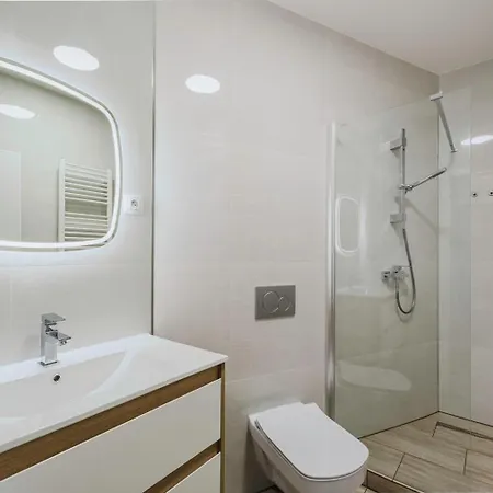 Blueground 3 Furnished Zizkov Tower Prg-34 Apartmán Praha