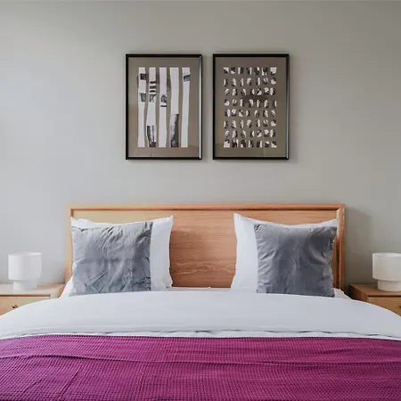 Blueground 3 Furnished Zizkov Tower Prg-34 * Praha