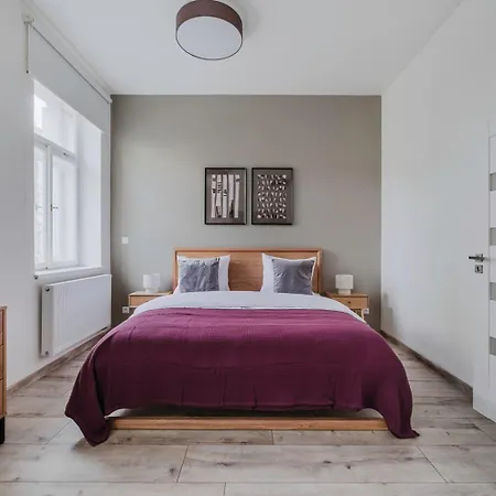 Blueground 3 Furnished Zizkov Tower Prg-34 Praha