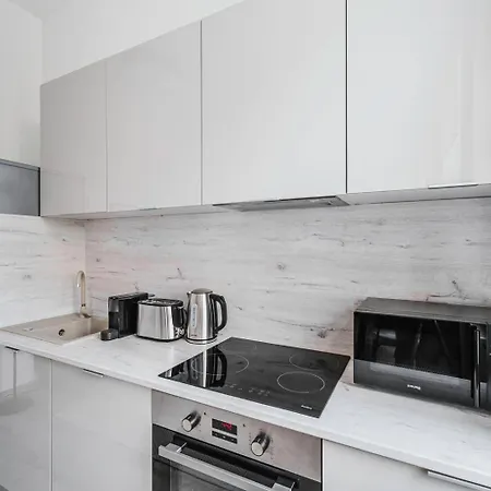 Apartmán Blueground 3 Furnished Zizkov Tower Prg-34