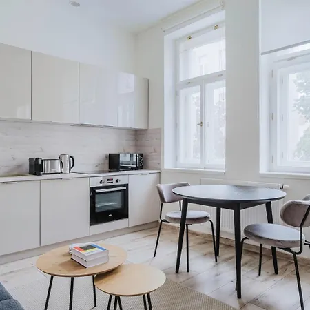 Apartmán Blueground 3 Furnished Zizkov Tower Prg-34 *