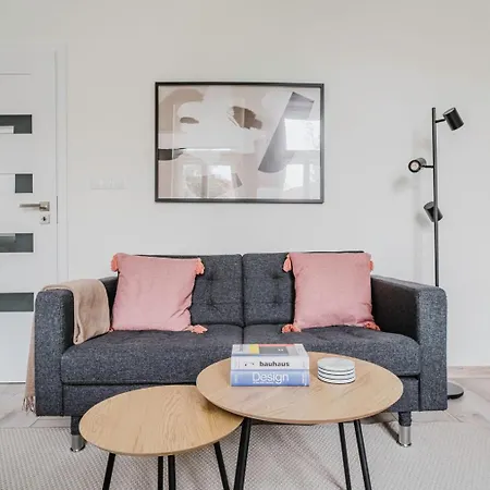 Blueground 3 Furnished Zizkov Tower Prg-34 *